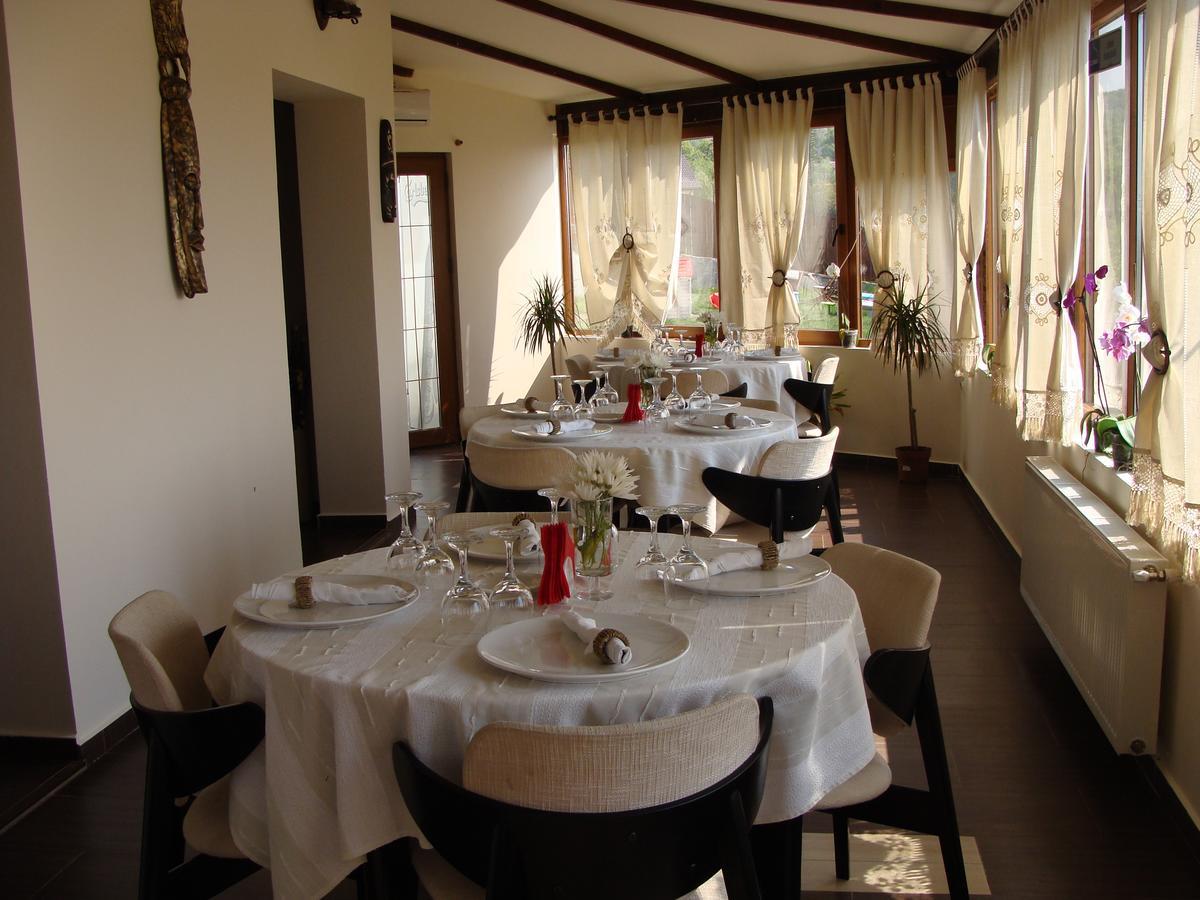 יאשי Pensiunea Taverna Bucium מראה חיצוני תמונה
